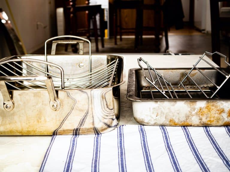 The Brilliance of White Baking Sheets: Unveiling Their Unique Advantages for Perfect Bakes